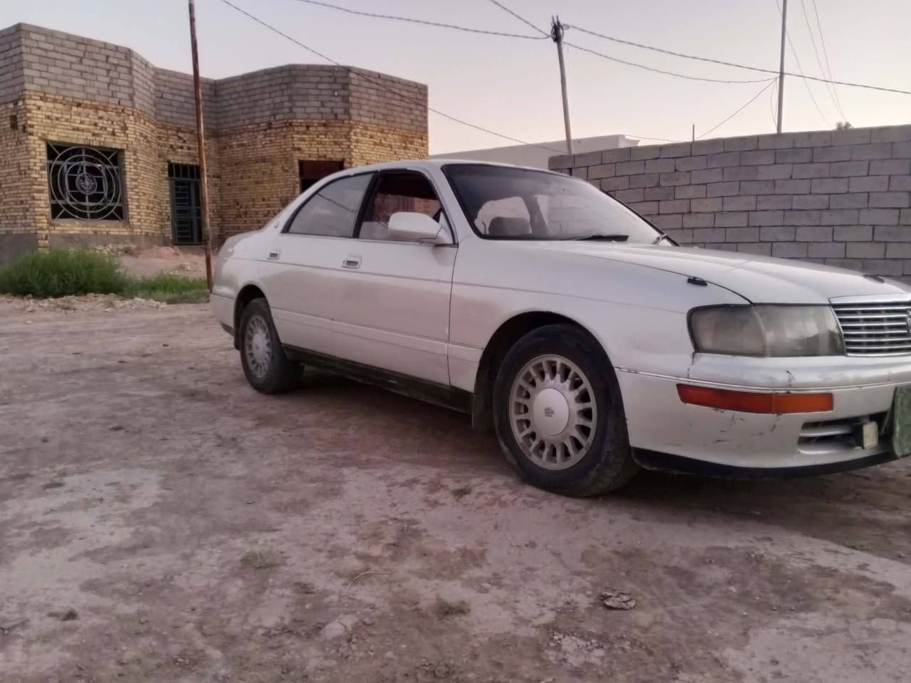 السلام عليكم بطه للبيع موديل 91 منتصر رقم انجليزي نجف مشروع وطني مقفوله من القصه والنقل جثه والرسميات سياره حلوه وجاهزه مكينه بيها اثنين ونص مكان السياره ديوانيه الحمزه الشرقي وسعر 48 قفل رقم الهاتف ***********
