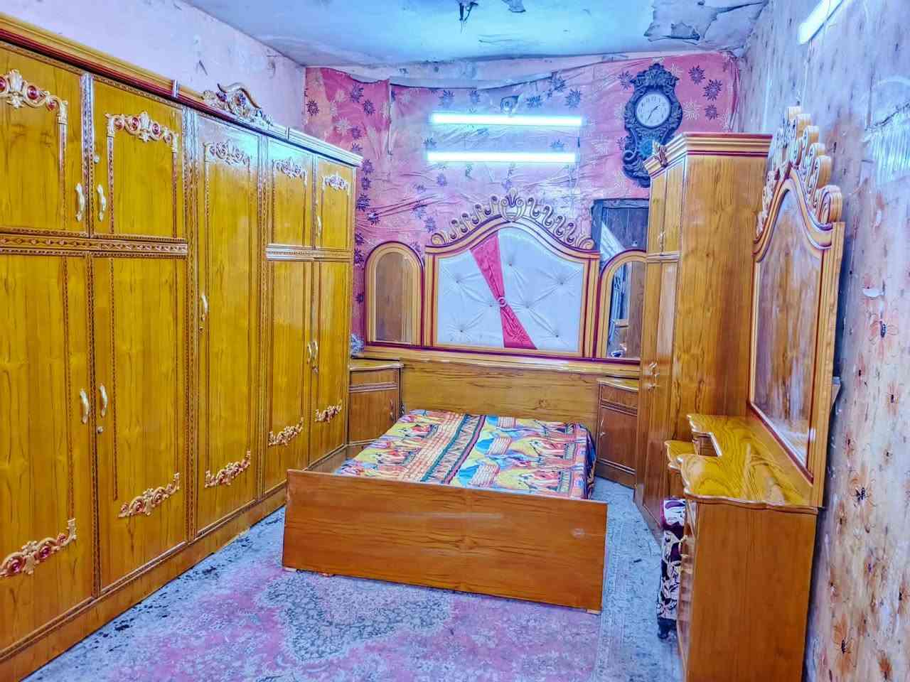 غرفه اخشاب للبيع ست ابواب ملحق نضيف صاج داخل وخارج زاويه كنتوريه السعر 650 الاتصال على الرقم *********** بغداد متواجد واتساب وعندي توصيل بكروه
