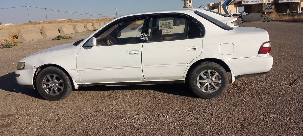 موديل 93 صبغ قطعتين بدون دواخل سنويه 31 هزتها جديده طخم تاير جديد سعرها 50 وبيها مجال قليل مكان كياره ***********
