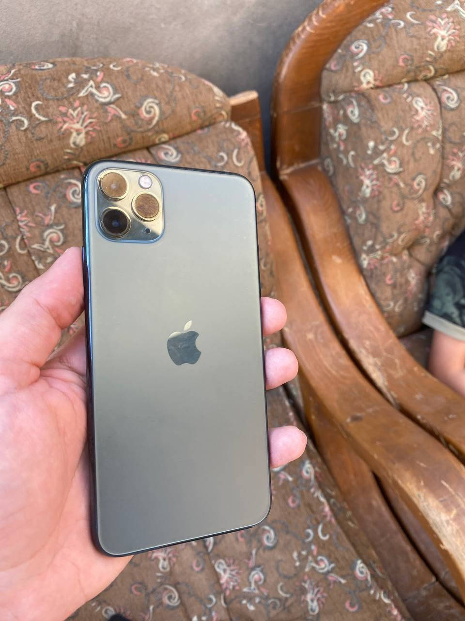 📱ايفون 11 برو ماكس (زيتوني) 
الذاكرة 256
🔋بطارية 73 بلادية 
الجهاز بلادي ممبدل بي شي، فيس ايدي واكف بالتحديث
السعر 310،او يرهم مراوس ب 13 برو ماكس  وانطي فرق 
***********

