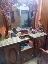 عندي غرفه اخشاب كلش حلوه ونظيفه للبيع للتواصل ع الرقم 07808911088 او م...