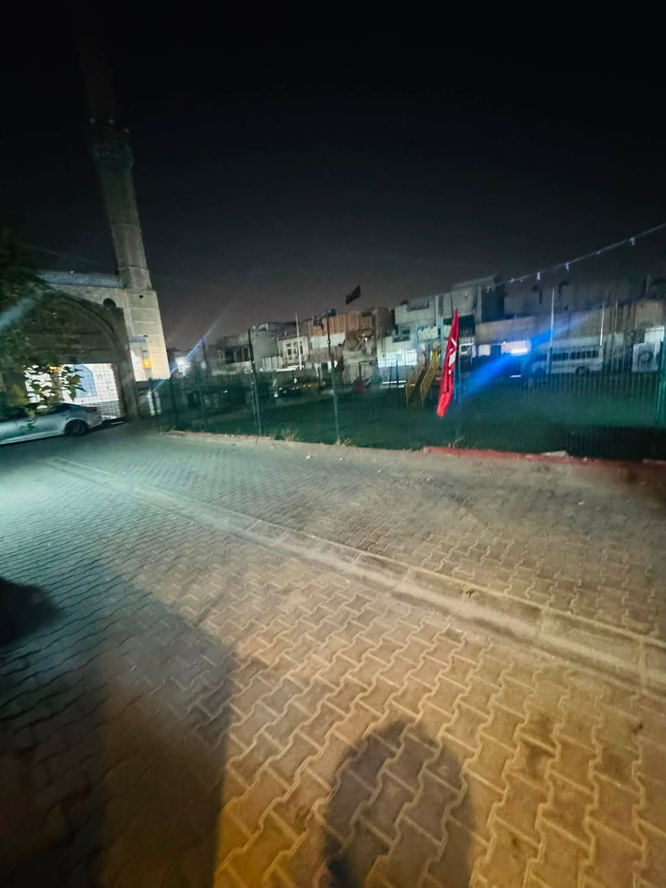 🏡 للبيع – منزل مميز بموقع راقٍ وهادئ
📍 المساحة: 180 م²
📐 الواجهة: 10 متر
🛣️ عرض الشارع: 10 متر (شارع خاص يخدم عدداً محدوداً من المنازل، يتميز بالهدوء والخصوصية)
🌳 مقابل منتزه مباشرة بإطلالة جميلة وموقع مميز.

مواصفات المنزل:
✅ 5 غرف نوم.
✅ 5 حمامات.
✅ هول .
✅ غرفة استقبال.
✅ مطبخ كبير.
✅ سويت متكامل في الطابق الثالث بمساحة 75 م²، مناسب لسكن مستقل  .

✨ منزل بتصميم عملي ومساحات واسعة، مناسب للعوائل الباحثة عن الراحة والخصوصية والموقع المميز.

📞 للاستفسار أو حجز موعد للمعاينة:
***********
