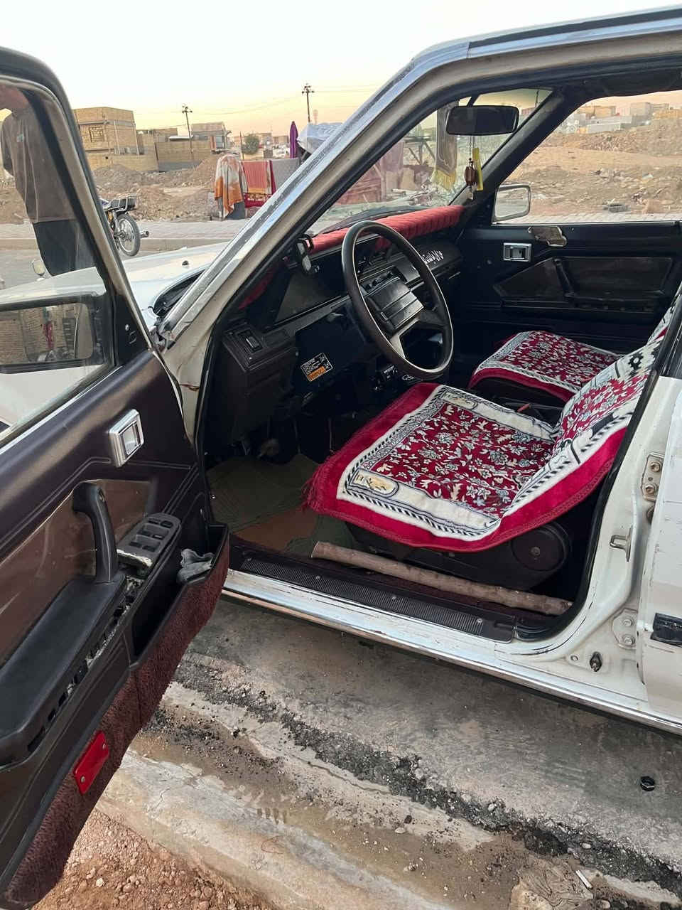سوبر 85 بسمي مصبوغه حزام قماره بلادي مكينه وكير 300بطه فيشه وبطل مكفولات عنوانه ديوانيه *********** 
سعر 40 وبيه مجال
