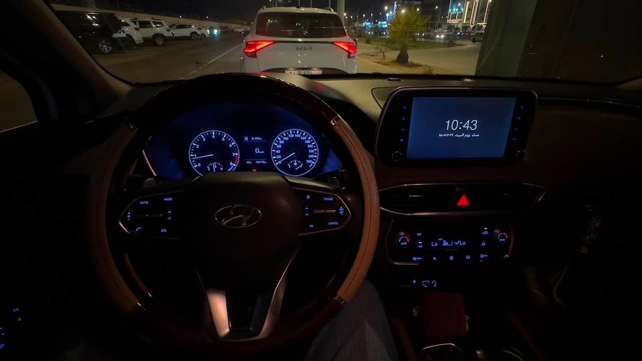 السلام عليكم 
سنتافي 2019 
ماشية 123 الف
محرك 2400دوش
رقم اربيل بأسمي تحويل او وكالة 
شاحن وايرلس
مري شفط 
لايتات اوتو 
كروز مثبت سرعة
كاميرة خلفية 
حساسات امامي خلفي 
شاشة اندرويد 
للاستفسار او التواصل 
***********
