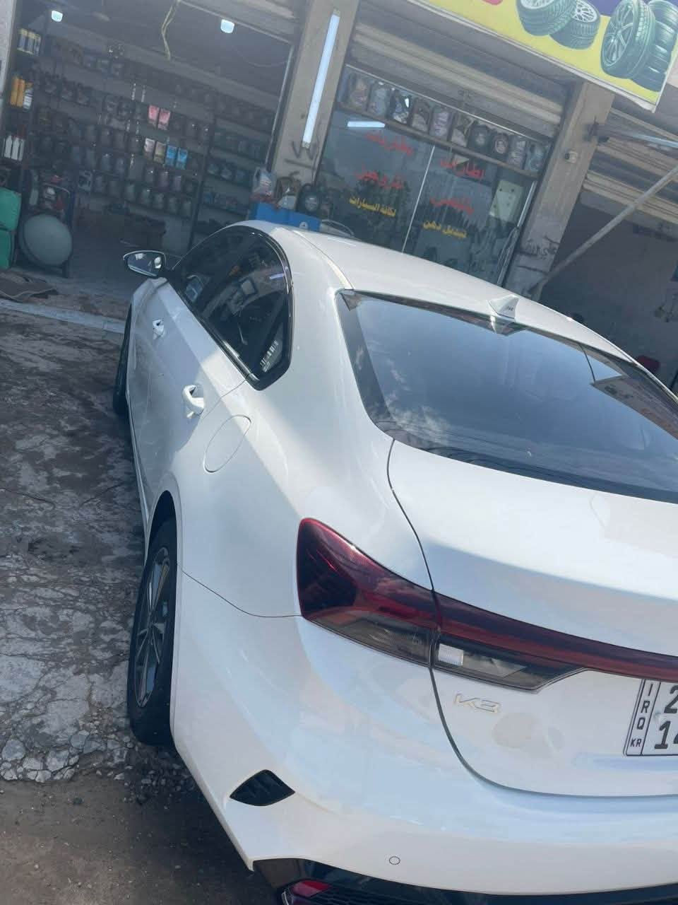 السلام عليكم
للبيع: K3

موديل : 2025
حجم المحرك : 1500cc دبل نوزل
رقم اربيل بأسمي تحويل مباشر

المواصفات:

• بصمة تشغيل
• بصمة ابواب
• فتحة سقف سلايد
• حساسات اماميه وخلفية
• داخل جلد 
• شاشة وكامرة خلفية دوارة
• هاند بريك دكمه واوتو هول
• 4 وضعيات قيادة
• لايت LED امامي وخلفي
• لايت امامي 3 عدسات
• حساس اطارات
• مانع انزلاق
• مري شفط وترحيب
• تحكمات ستيرن

ماشية 26 الف وقابل الزياده 
مكفولة كفالة عامة ماعده شخط 
بل دوسه خفيف كلش

السعر 143 $
رقم الهاتف ***********
