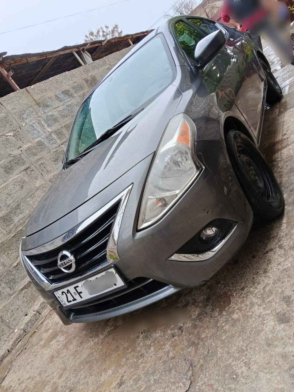 نيسان ڤيرسا 
الموديل 2016SV
ماشي 100 الف ميل 
كوبون بنزين بيها
گير محرك بالشرط
عليها ادامة كاملة دهن گير دهن محرك صدر كامل جديد هزة براد كله جديد سنوية لل2028
الضرر/ مكفولة من الصبغ عداجاملغ خلف السايق فقط صبغ بدون قطرة دواخل وبيها حالوب كلش خفيف ميبين الا بالفحص سيارة حيل جديدة 
السعر 87 وبيها مجال بسيط
للأستفسار خاص او الاتصال ع *********** واتساب موجود كركوك, العراق
