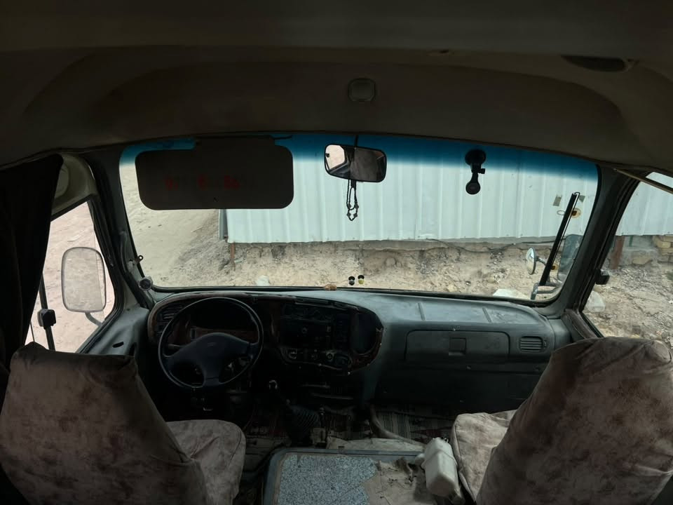 كوستر هونداي • ٢٠٠١ • رقم احمر