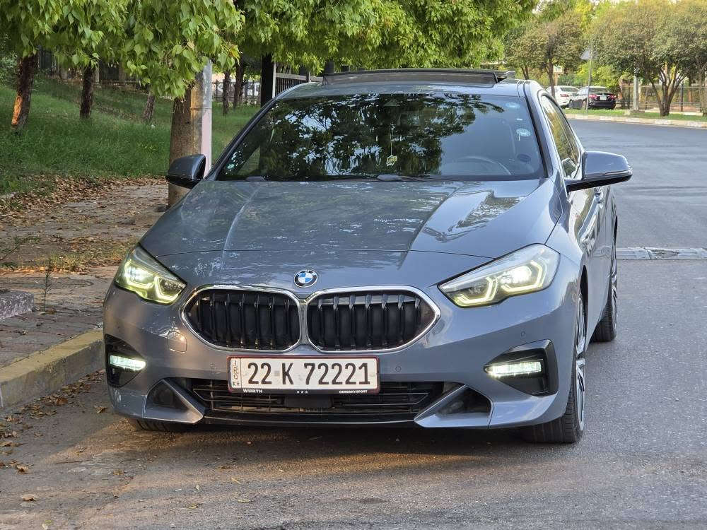 2020 bmw 228i xdrive
 مواسفات لیمتید
ڕەنگ ڕەش
پانۆراما 
شاشە گەورە
کامیرە
گێچ ئەلکترۆنی
داتاشۆ
سەیارەکە زۆر خاوینە زۆر بێ کێشەیە
هەموو شتی تازەیە
کوشن هیتەر خەزن
دوو پارچەو نیو چاملغی پشتەوە دەرگای پشتەوە نیو دەرگای پێشەوە
٦٠ هەزار رۆشتووە
شوین هەولێر
***********
*********** أربيل, العراق
