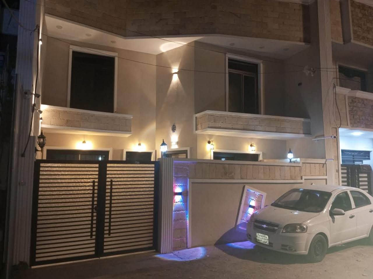سلام عليكم بيت للبيع ١٥٠ م نزال الصافي ٥٠ وقف ١٠٠ ملك بناء حديث للستفسار اكثر خاص او واتس اب ***********
