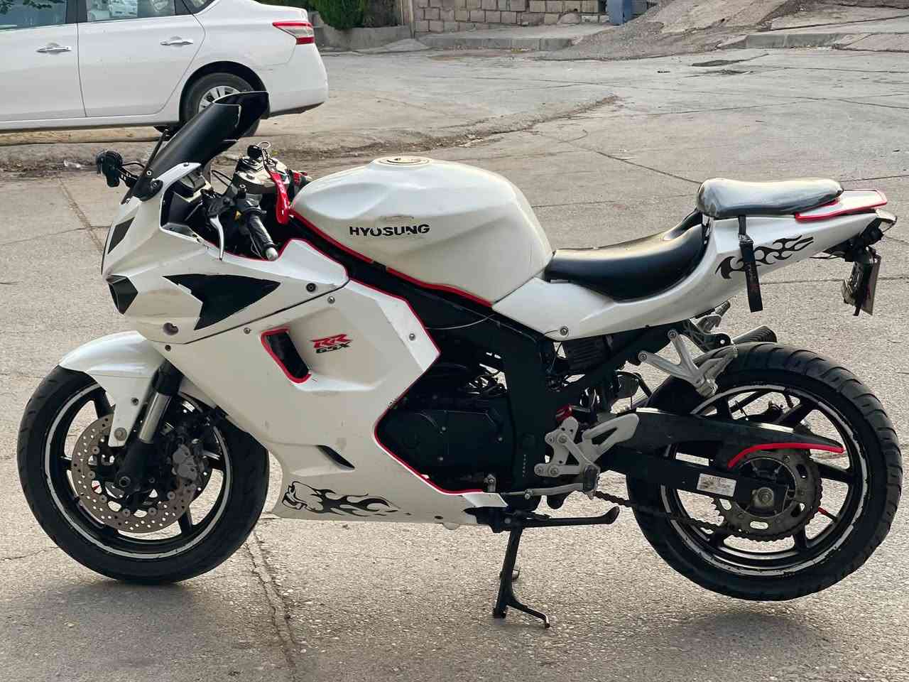 Hyosung 250 GTR

بەتحی هایسۆنگ مەکینەی بە شەرت نەکراوەتەوە ٢ بستۆنە نۆزڵە ڕادێتەری ڕۆنی هەیە بیلادی  تا بڵێی مەزبوتە و بەقوەتە سلف و لایتو کارەبایی مەزبوت ئیستۆپی پێش و دوای مەزبوت دەبڵی بێعەیب 
مەکینەی پاکە سەوتی زۆر خۆشە 

سعری ٨٠٠ هەزار و مەجالێکی کەم

***********

***********

دەستخۆش ئەدمینی بەڕێز
