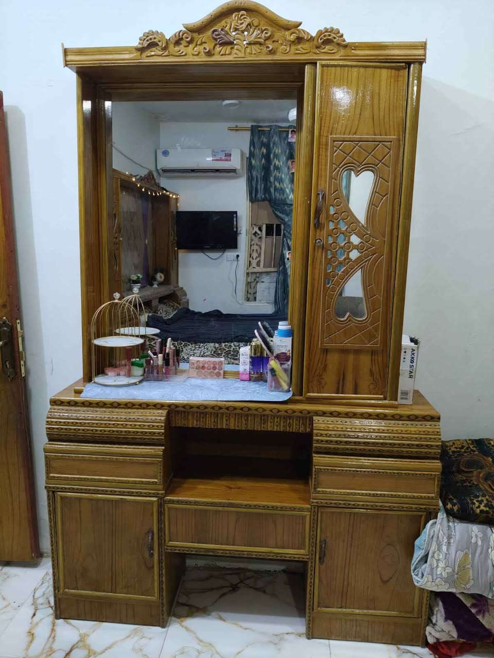 غرفه نوم صاج عراقي مستعمله قليل نظيفه كامله السعر 1300 وبيه ومجال العنوان كربلاء *********** عين التمور, كربلاء
