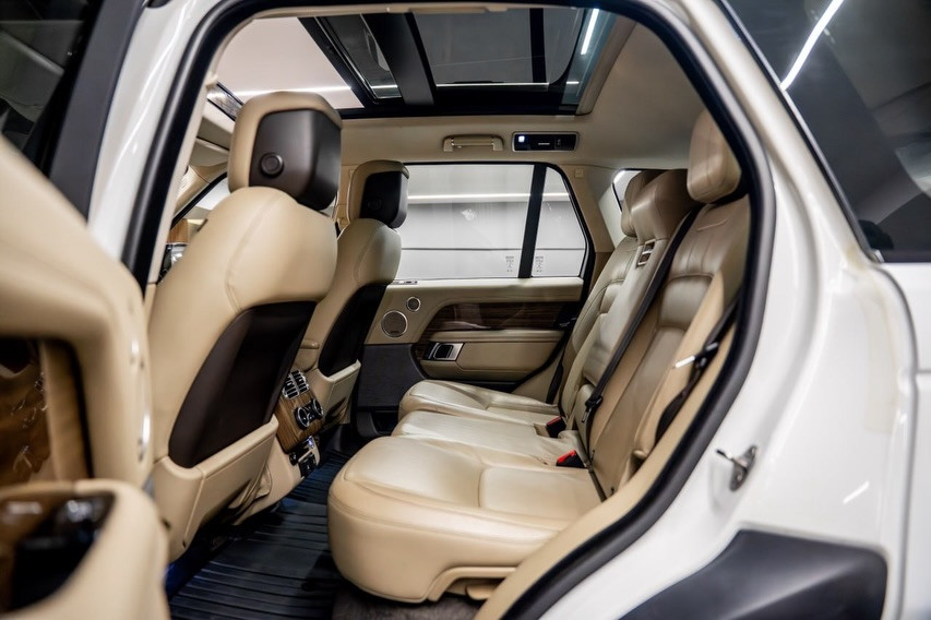 عربي / كوردى

Range Rover
موديل: Vogue
سنة الصنع: 2018
المسافة المقطوعة: 78,000 ميل
المستورد: Sardar
السعر: 38,500$

Range Rover
مۆدێل: Vogue
مۆدێلی ساڵ: 2018
ماوەی ڕۆیشتن: 78,000 میل
هاوردە: Sardar
نرخ: 38,500$

#gt_cars_duhok
