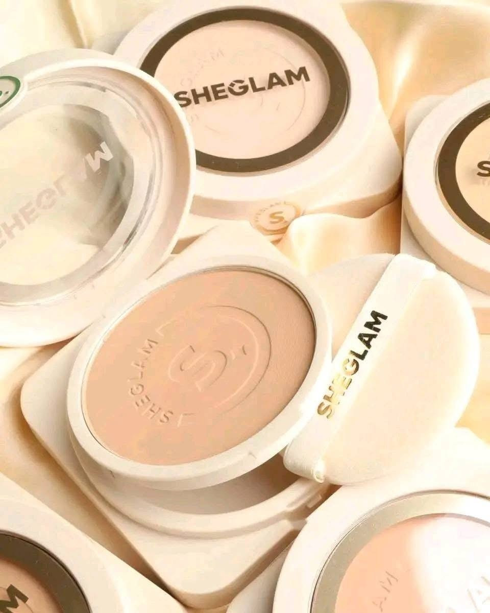 باودر وفاونديشن شيغلام (SHEGLAM)  وصل! 😍✨
يا هلا بالحلوات! اليوم وفرنالكم المنتج الأقوى والأكثر طلباً لتغطية مثالية وبشرة مخملية تجنن!
مميزات المنتج:
تغطية عالية وخفيفة: يخفي العيوب والشوائب بكل سهولة وبدون ما يكتل أو يثقل على البشرة.
ملمس ناعم ومطفي (Matte): ينطيج مظهر طبيعي ويتحكم باللمعان طول اليوم.
يجي وياه الإسفنجة المخصصة: لسهولة التوزيع والدمج بأي مكان وبأي وقت.
مناسب للاستخدام اليومي والمناسبات.
تلقونه متوفر الآن وبأفضل الأسعار لدى:
📍 كوزمتك ياسمينا
📍 الموصل - حي الغفران
📞 للطلب والاستفسار (واتساب أو اتصال): ***********
سارعي بالحجز قبل نفاذ الكمية، وتتوفر لدينا خدمة توصيل داخل الموصل! 🛵
