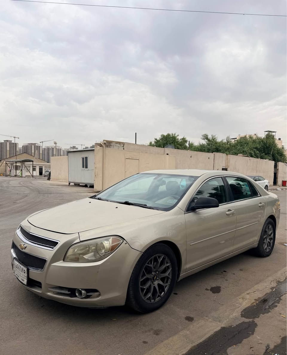 ماليبو • ٢٠١١ • ٤ سلندر