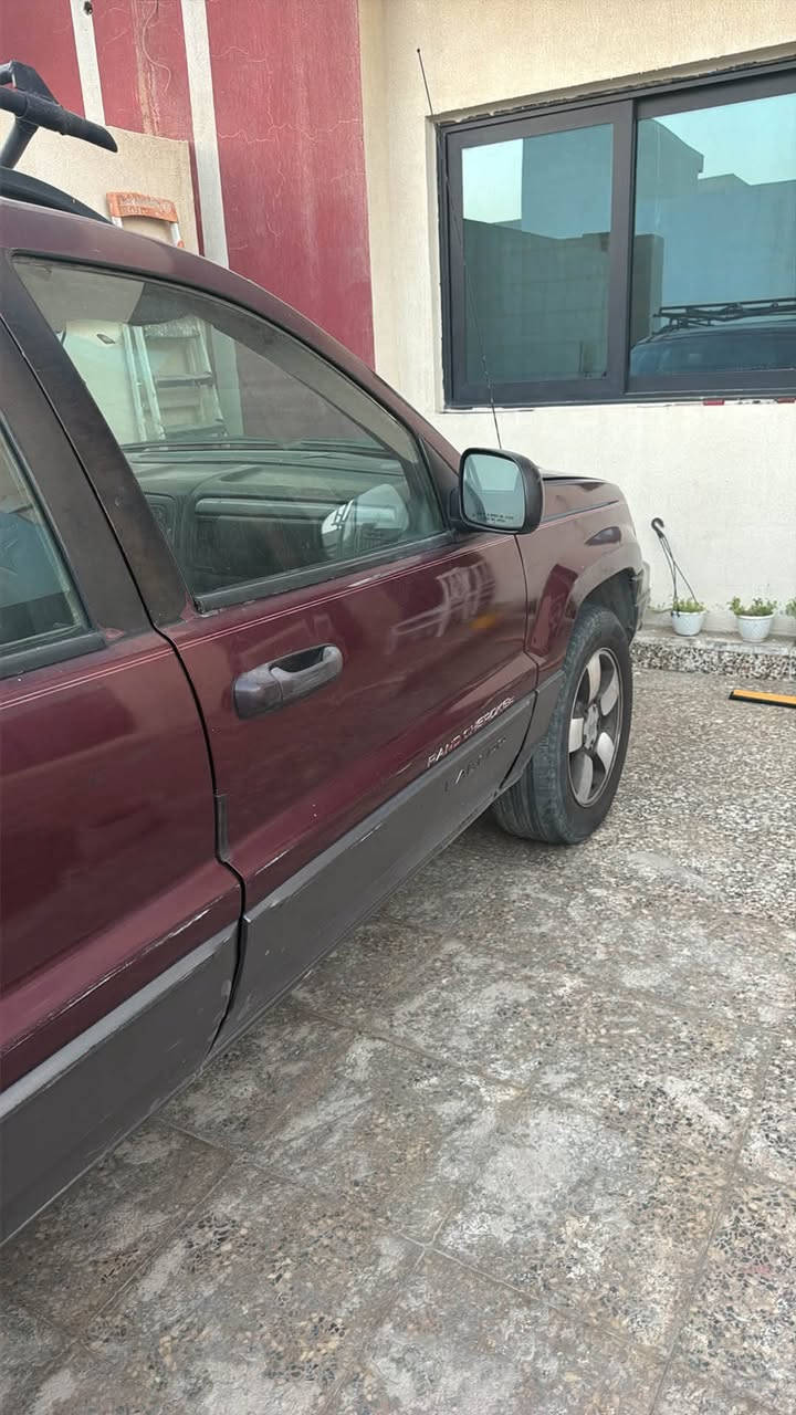 سلام عليكم جيب شيروكي موديل ٢٠٠١حجم المكينه ٦سلندر كير مكينه كفاله السعر ٥٥
‭***********‬
