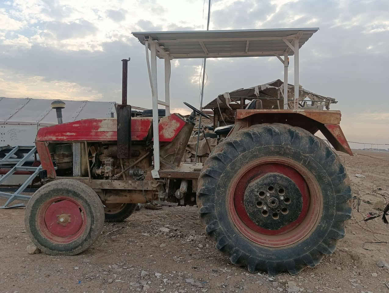 عنتر٨١ أحدب محرك شرط اكسن شرط بدون السعر ٦وبي مجال قليل العنوان موصل الجانب الأيمن ***********
