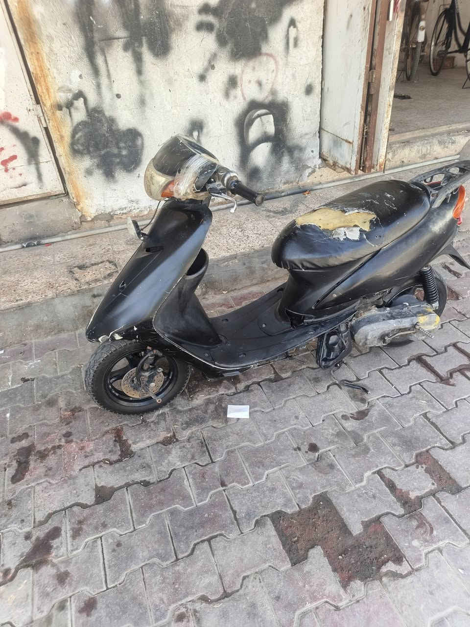 سلام عليكم
دراجه عصفورين للبيع
دراجه نضيفه ماعوزه نقص
محرك ما مفتوح
السعر 250بيه مجال
***********
