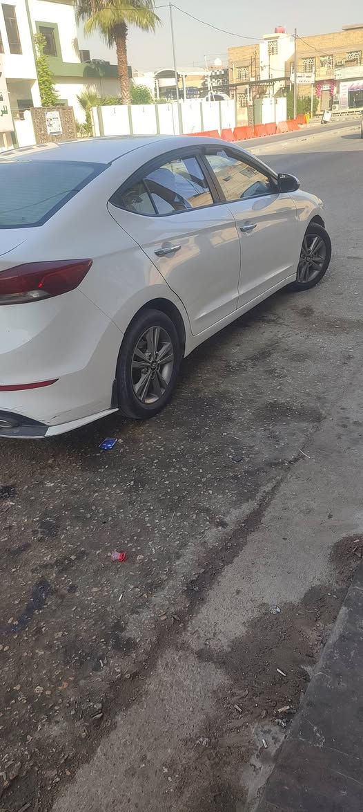 سلام عليكم
النترا ٢٠١٨ خليجي 
محرك ١٦٠٠ دوش

اشاير مري
مري شفط 
فول تحكم ستيرن
لد نهاري
حساس خلفي 
حساس كلوب 
حساس تاير
٥ ويل كب
ثلاث وضعيات قياده ( ايكو - سبورت - نورمال )
قطعتين تبريد 
شاشه 
كامره دواره 
يدات نيكل
كير محرك تبريد كفاله 
حدادية نص عمر 

باسم شركة دلير تريد تحويل تريد وكاله

السياره كفالة من الصبغ والتبديل والفتح 
فقط بارد بسيط بخشم البنيد وجلخ بالبابين ع وضعه ما مصلح مثل ما بالفيديو  كلشي واضح
للاستفسار ***********
