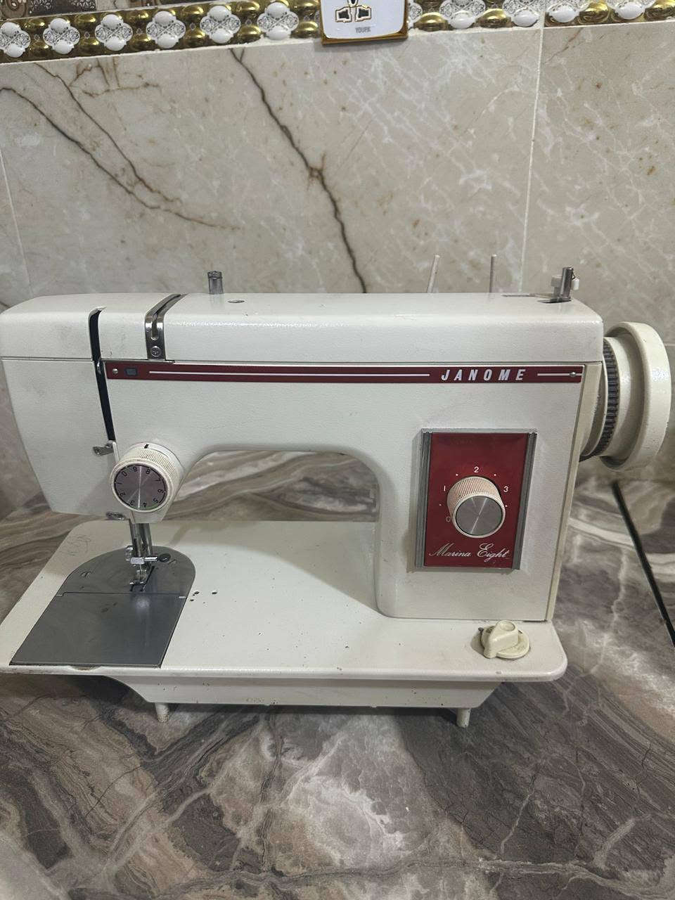 ماكينة • ميز • واتساب