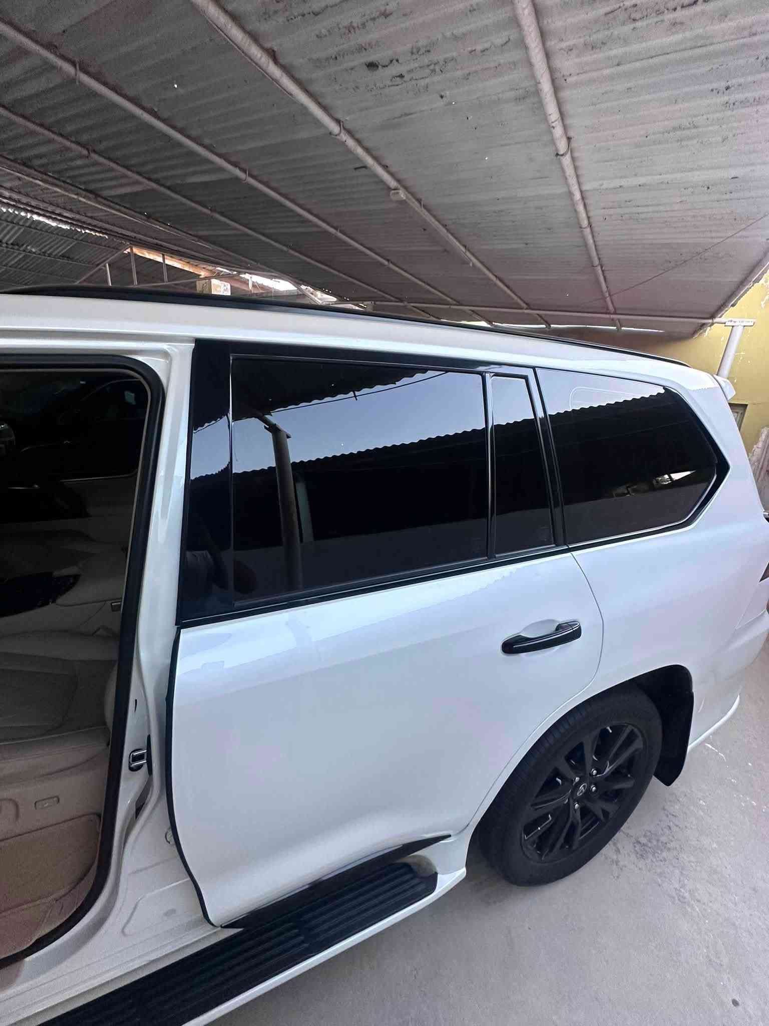 لكزز LEXUS     2020كورو     بلاك اديشن
كفالة عامة فقط مكان واحد بارد صغير كلش

السيارة جديدة كلش  ماشية 72 الف حقيقي شرط الفحص 
بسمي تحويل مباشر 
السعر 7 دفاتر وربع وبيها مجال 

مكان السيارة / الديوانية 
***********
