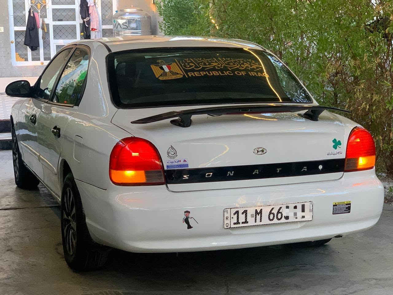 السلام عليكم.....
سوناتا 2001 ..... وفود...🫠 لون أبيض  ..
رقم بغداد....   الدولي 11 
شرط التحويل...  مشروع وطني 2028  بسمي  

تحكم ستيرن 
كيجات رياضي 
سبايدر رياضي 
دمام صوت + سستم صوت تحديث
شاشه تاب كامره دواره..
  جهاز موازنه ABS
أيرباك دركه 
أيرباك دشبول  
ويل كب لمتدد.... 16
تبريد بيانو
حساسات خلفيه 
دواخل عسلي و صااااج 🍯
يدات نيكل + أسود 

كير اوتوماتك  أصل بانزين نضام واحد 

شرط من الشروط اذا جيت و طلعت بيه عيب أو شي ما عجبك اخسر 10 أوراق من سعره

تبريد ثلاجه  🥶 تدفئه نار ... منضومه لايت
 فول زنون شرط نهار ثلجي 
 ..تخم تاير.... جديد بأيدي...كير ومكينه خير من الله...... بشرط فول
كهربائيات كله شغاله بلادي.... 

سياره ما ناقصها اي شي تخبل ول ياخذه  يرحملي من وراه 
دشبول ابد جديد زلغ ما بي .... 
بطاين جدد 4 

صدر خلفي أمامي كله جيد ما ملعوب بي عشركه  نعومه صاعد حديث درايم شفتات جدد و مشط هم مال حاويه قبل يوم بدلتها ... 
بشرط ترايك 200. 
غرفتها جديده ...دواخلها مثل كشنات شركه جدد ❤ ... ..مسجلها فول......كيجات كلها شغاله...
محرك 2.700 (المرغوب) 6v أقلاع جوي 

السعر)( 58  ))بيها مجال

***********
***********

ميعجبك سعر عوفه لا تعليق رجان الله شاهد سياره متعوب عليه 
الموشراي لايضل ابكيفيه ينطي اسعار والسوك كلشي بي السياره محد يعرف قيمتها بس الجناي وبلحقيقه احله من الصور ❤️وحلالي عزيز مثل مانته عزيز ✋
