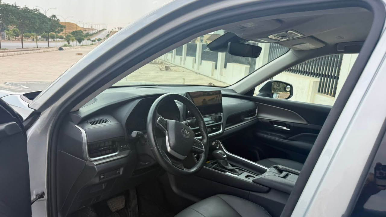 Grand highlender 2024 xle Awd
١ قطعه سبخ و تعديليكي بجوك بي داخلي و ايرباك
*********** دهوك, العراق
