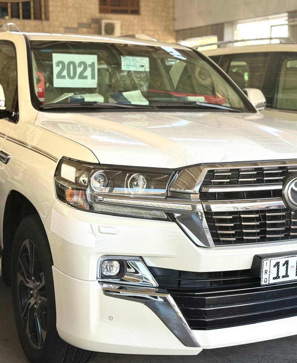 تويوتا لاندكروزر  2021 GXR (Grand Touring – SAS)
 (باب أول – شركة SAS) 
السيارة على وضعها البلدي (أصلية بالكامل)
بدون صبغ، بدون بارد، بدون تبديل، بدون رمل
دعاميات ولحيات بشرط وكالة مغلفه PPF 
كفالة عامة من كلشي
محرك بشرط 
4 تايرات دنلوب أصلية جديدة
سنوية + زنك + رقم كلها جديدة وجاهزة
جاهزة 100% بدون أي نقص
المواصفات (فل فل 1/1)

🟪 السعر  :: اتصل 

فتحة سقف
بصمة تشغيل + أبواب (2 بصمة)
تشغيل عن بعد
صندوق شفط (كهربائي)
3 شاشات
4 كاميرات
شحن وايرلس
كشنات جلد + كشنات كهرباء (كشن السائق 3 دكم)
ثلاجة
نظام ECO 
ماشيه ٥٨ الف
حساسات أمامي وخلفي
مرايا شفط + طي أوتوماتيك
لايت LED + زينون 
***********
