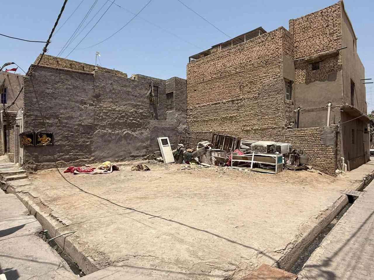 قطعه للبيع ركن ثاني بيت بنص لولايه بحجّام  قرب سنتر خليك مرتاح 
مساحة 118 رقم صاحب لقطعه ‭***********‬

