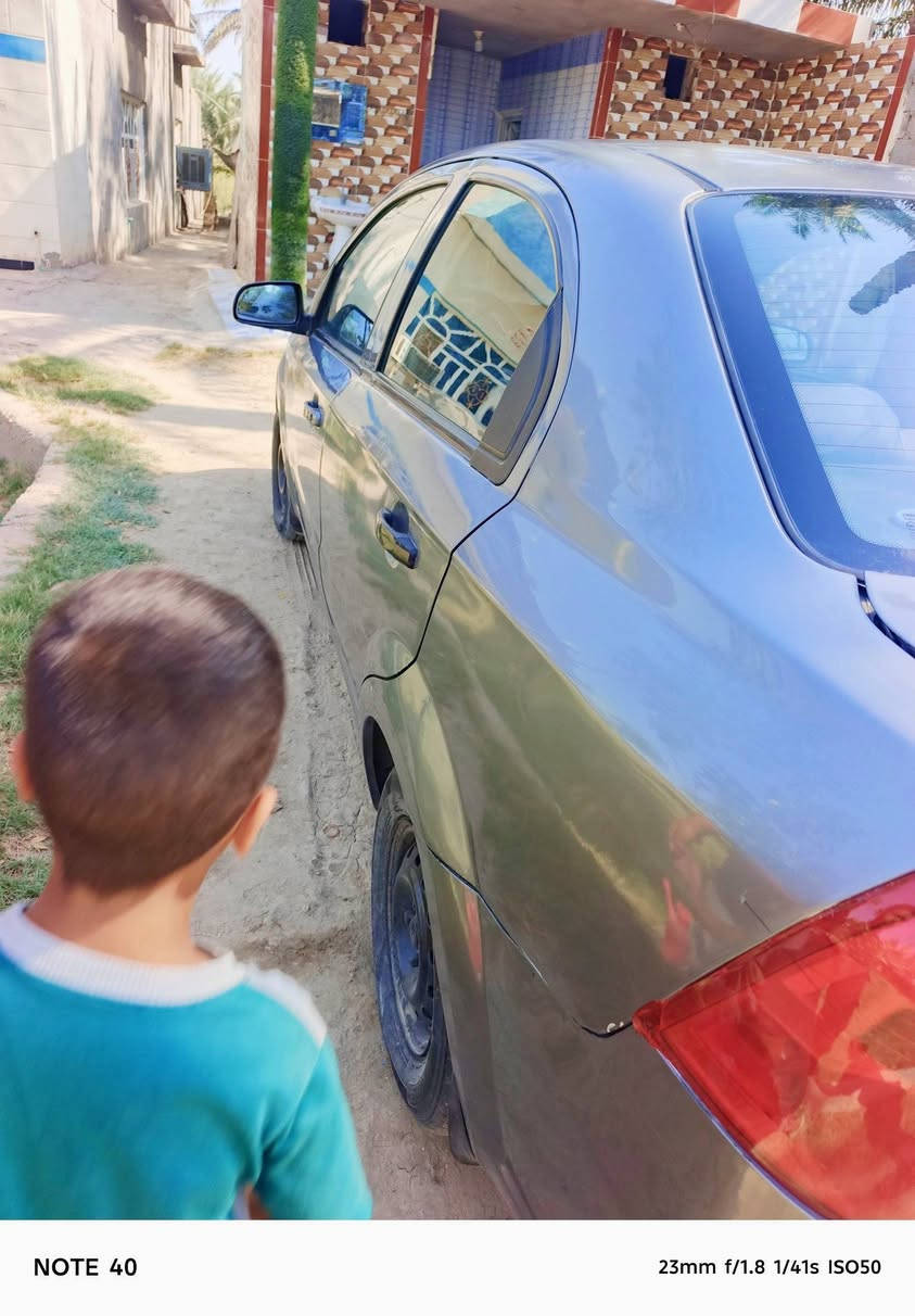 ‏وين ليدور كبه لوز  وعلى كد فلوسك
‏افيو مديل ٢٠٠٧ سياره جاهزه من كلشي 
‏مكفوله من اي ضربه مكفوله من اي خلل بلمحرك شرط برغي ما تذب عليها 
‏سياره مصبوغه حزام  لجماليه لان جارد لون وصبغته 
‏تايرات خير من الله 
‏كهربائيات كلها شغاله سياره احله من صوره بنسبه لخواتها   سعرها ٤٥ وبيها مجال 
‏رقم نكليزي  نجف 
‏مكان سياره بابل سياحي
***********

نص مكتوب في الصور:
- NOTE 40 23mm f/1.8 1/81s ISO50
- NOTE 40 23mm f/1.8 1/100s ISO54
- NOTE 40 23mm f/1.8 1/41s ISO50
- NOTE 40 23mm f/1.8 1/48s ISO50
- NOTE 40 23mm f/1.8 1/102s ISO50