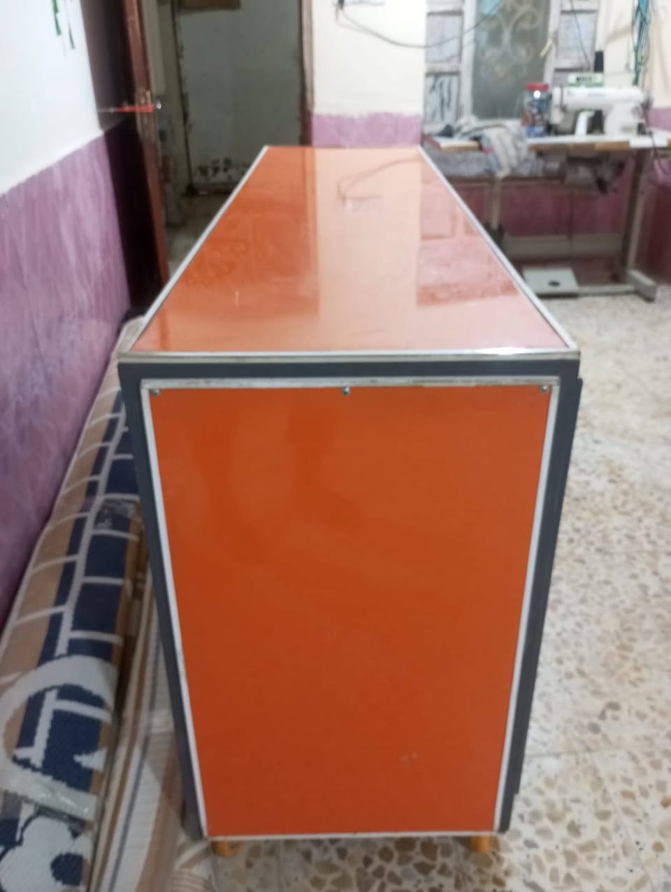 جام خانه المنيوم جديدة مستخدمة اسبوع واحد الواجهة١١٠ والارتفاع ١٠٥ والعرض ٥٠ السعر 100الف ميز تسكام شغل مرتب قياسه  الطول 180  العرض 50 الارتفاع 90 السعر 80الف المكان الناصرية الحي العسكري للاستفسار ***********
