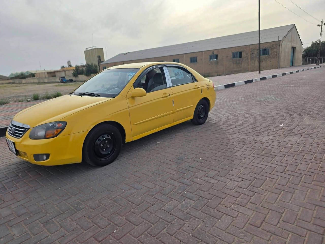 السلام عليكم سبكترا موديل 8 سيارة حلو و جديده سعر 71 بيه مجال مكان كربلاء رقم تلفون ***********
