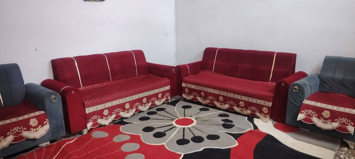 كنب نضيف • ٨ مقاعد • الحسينيه