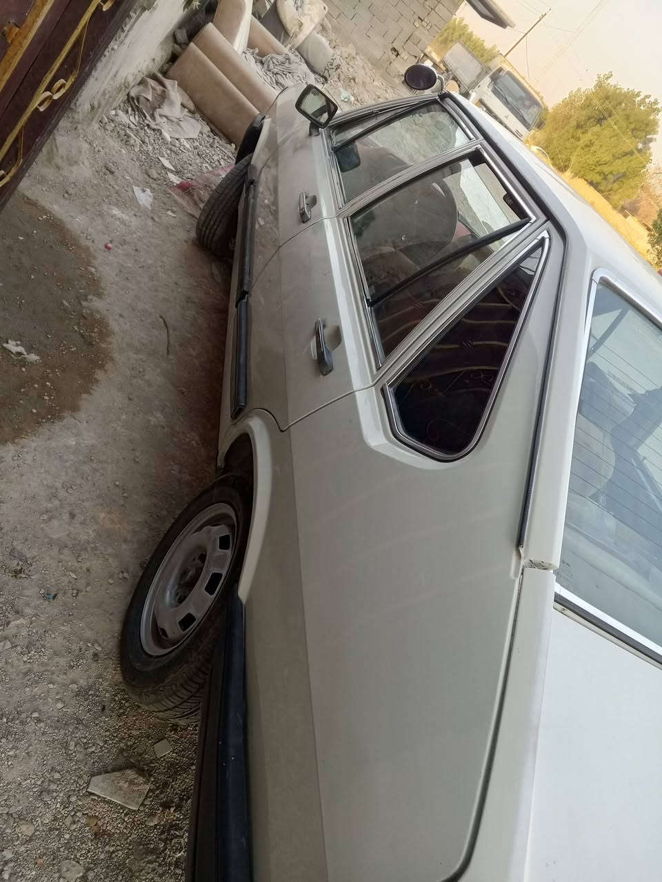 برازيلي 87نضيفه كير مكينه مكفولات سنويه 2030رقم نكليزي تخم تاير جديد سبير جديد وياها كبات جدد اواقيات جدد سيارة كلش نضيفه السعر 37وبيها مجال ***********
