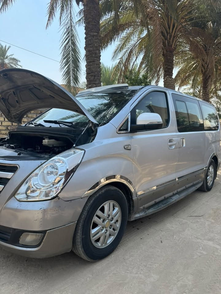 السلام عليكم ٢٠٠٨ مسكر اوتماتيك اصل فول مواصفات دشبول لمس مكفوله من الصبغ والضربه عدا الجنطه فقط مكينه حداديه تخم تبريد تخم تاير جاهزه من كلشي مال جناي
مكاني الحله هاشميه 
السعر ١٢٧
***********
