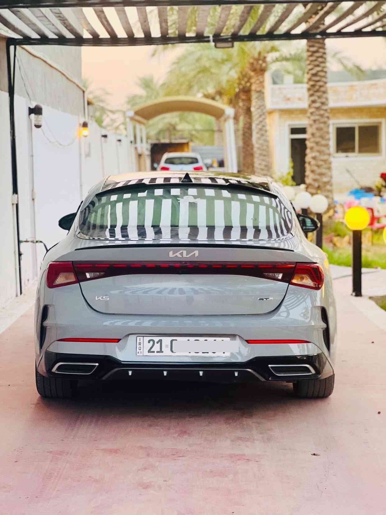 السلام عليكم
K5 2023 GT LINE لون سمنتي للبيع 
محرك 1600 تيربو 
بصمة ابواب وجنطة 
شاشة لمس كامرة دوارة 
كشنات لون احمر مميز 
درايف مود 3 انظمة قيادة 
ردار امامي وخلفي توقف ذاتي 
قيادة آلية تحديد مسار 
شحن لاسلكي 
تدفئة كشنات 
ابل كار بلي 
مانع تزحلق 
لد خلفي 
لد امامي برتقالي 
لايت عدسات زنون 
تشغيل عن بعد 
سيارة هواي بيها مواصفات كلش نضيفة وجديدة وما ناقصها اي برغي استعمالها كلش قليل ماشية 70كيلو مو ميل تخم تاير  تايلندي جديد شاد الها دهن امزويل استخدملها. سيارة بيها صبغ جاملغ امامي وبنيد رقم سليمانيه  تحويل ثاني يوم مباشر . السعر 178$ بيها مجال قليل . 
مكان سيارة واسط الصويرة
***********
