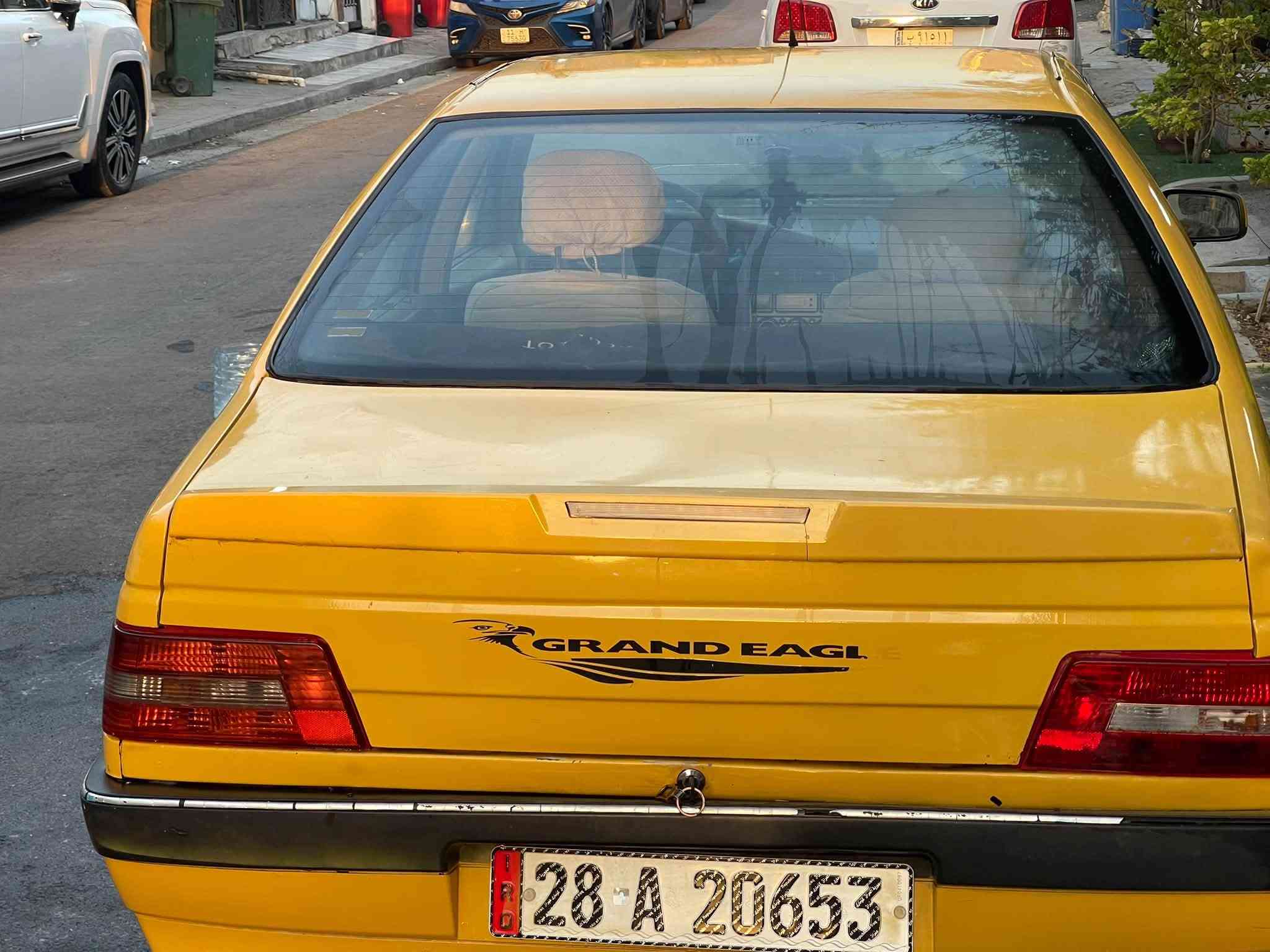 السلام عليكم
بيجو لميس ٢٠١٣ للبيع او مراوس 
رقم نجف دولي باسمي سنوية لل٣١ 
مكينه مجفته جديده وبعدها بالضمان 
كورها وجميع غراض المحرك فرنسي
كير جديد مصارله اسبوع 
كلج جديد واصلي عينه وصينيه وفلاوين
تبريد ثلاجه منظومة جديدج وكلها اصلية
صدر امامي جديد حتى طبلات جدد
زوج دايرم شفت  جدد 
تخم تاير نظيف جدا 
فيتم وبلكات ونوزلات جدد 
غرفه داخليه جديده 
زوج مازدات جدد اصليات 
زوج بك لايت جدد 
السياره كلش متعوب عليه ومعمره جديدة 
كلشي مايرادلها ترايك شنو الي بالك مبدله جديد 
العنوان/ بغداد المنصور 
***********
