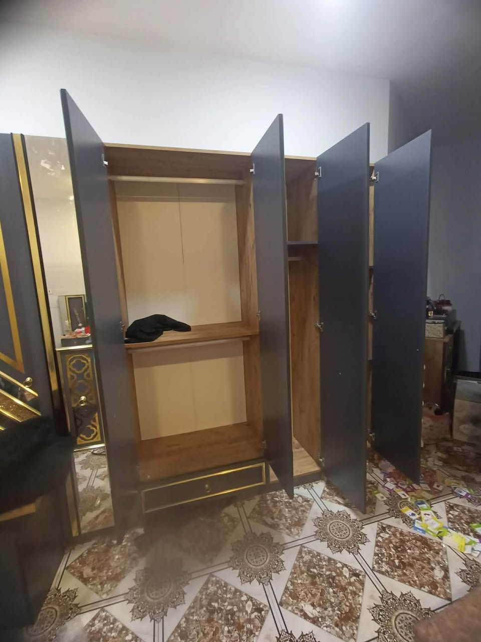 غرفة نوم تركية • بيه مجال • فلوجه حي نزال