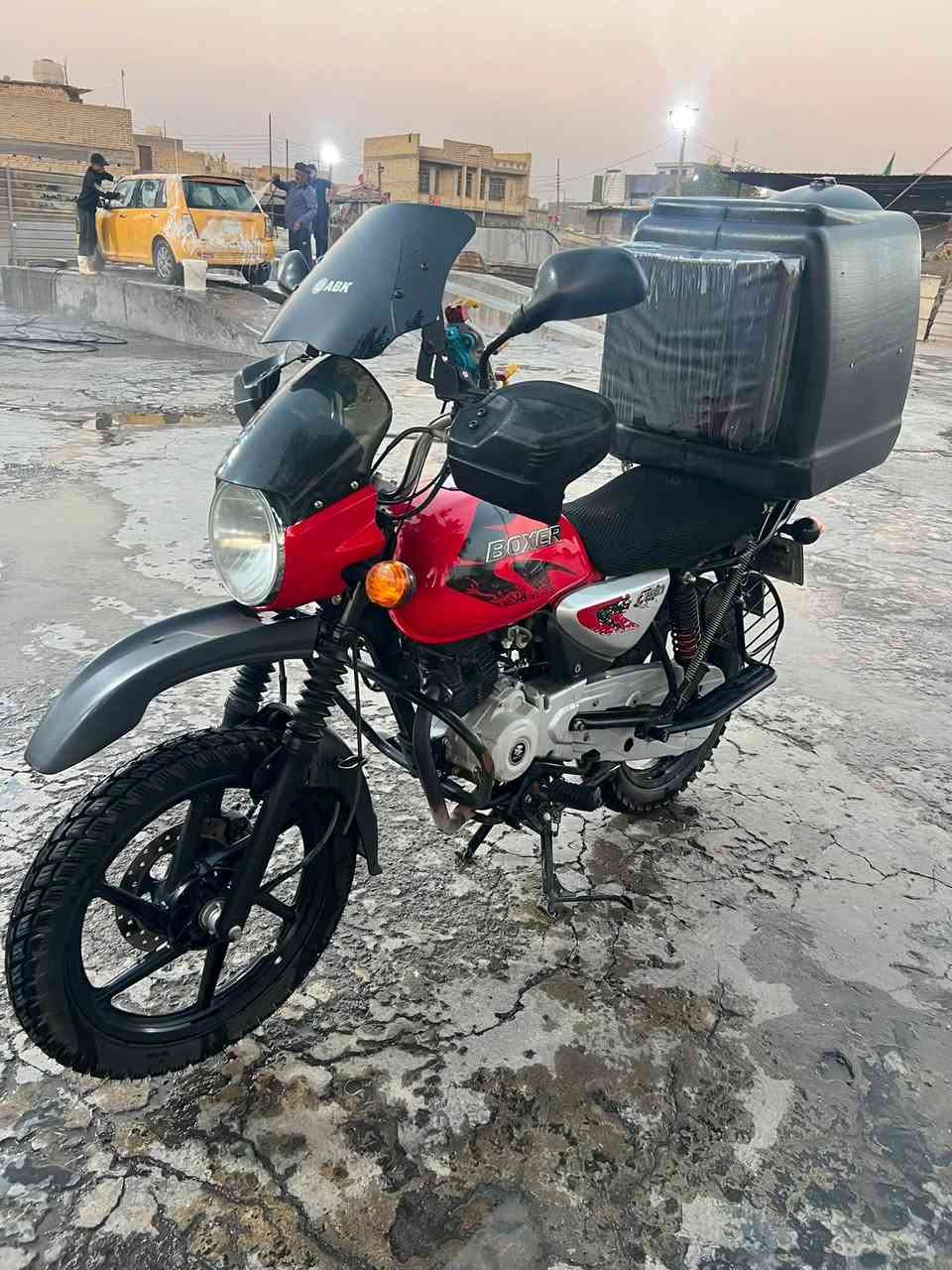 سلام عليكم دراجه بوكسر موديل 23رقم نكليزي تحوليل ثاني يوم دراجه جديده بعده مماشيه سعر 2400مكاني بغداد ***********
