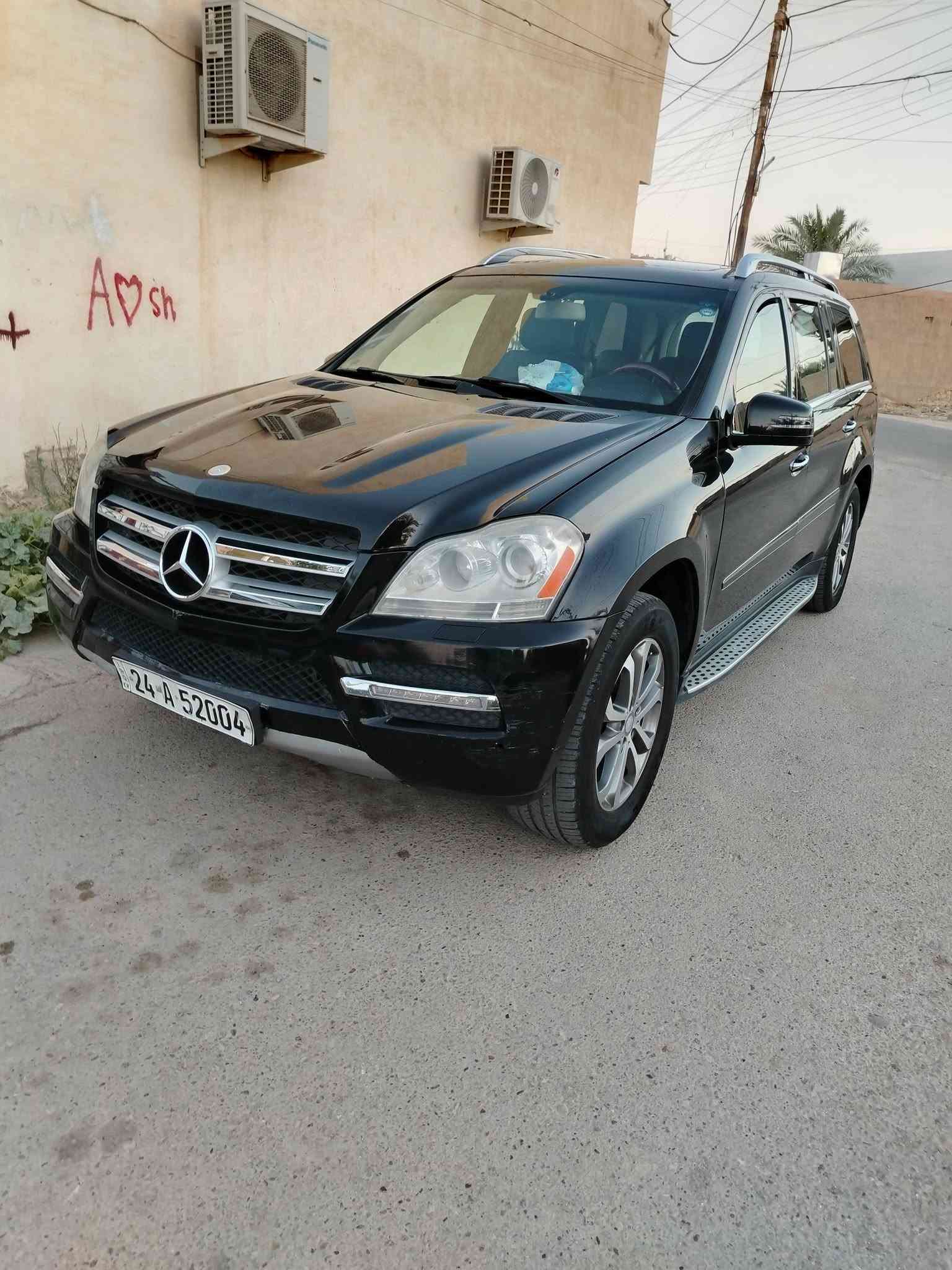 السلام عليكم
مارسيدس  GL 450 موديل 2012
اللون اسود
السقف بنوراما دبل سلايد
داخل جلد اسود
عدد الركاب 7
تبريد ٣ قطع بحاله َممتازه
الموصفات هواي 
تخم تاير دلوب ياباني
صدر خلفي امامي ممتاز
محرك كير كفالة 
تراي السياره تراي زيرو
السياره بدون حادث بون صبغ بدون تكحييل الحديد مال السياره بلاد بدون اي ضرر
للعلم السياره مالتي خاصه سبب البيع ضرف خاص
والجناي يعرف هاي السياره شنو
اي استفسار الاتصال على رقم الهاتف رقم صاحب السيارة
مكلف بالنشر
مكلف بالنشر
مكلف بالنشر

***********
