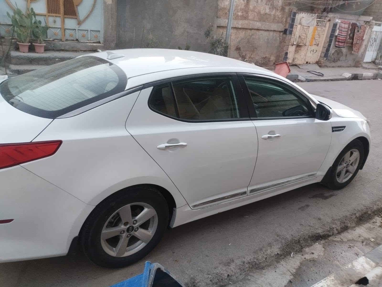 سلام عليكم كيا اوبتيما موديل 16 محرك  2400 وارد أمريكي ضرر موجود كتاب الفحص سيار تحكم ستيرن مري شفط تبريد خير من الله  مكينه كير شرط بسمي رقم دولي سعر 110 مكاني ناصريه قضاء الغراف تواصل على الرقم أو واتساب ***********
