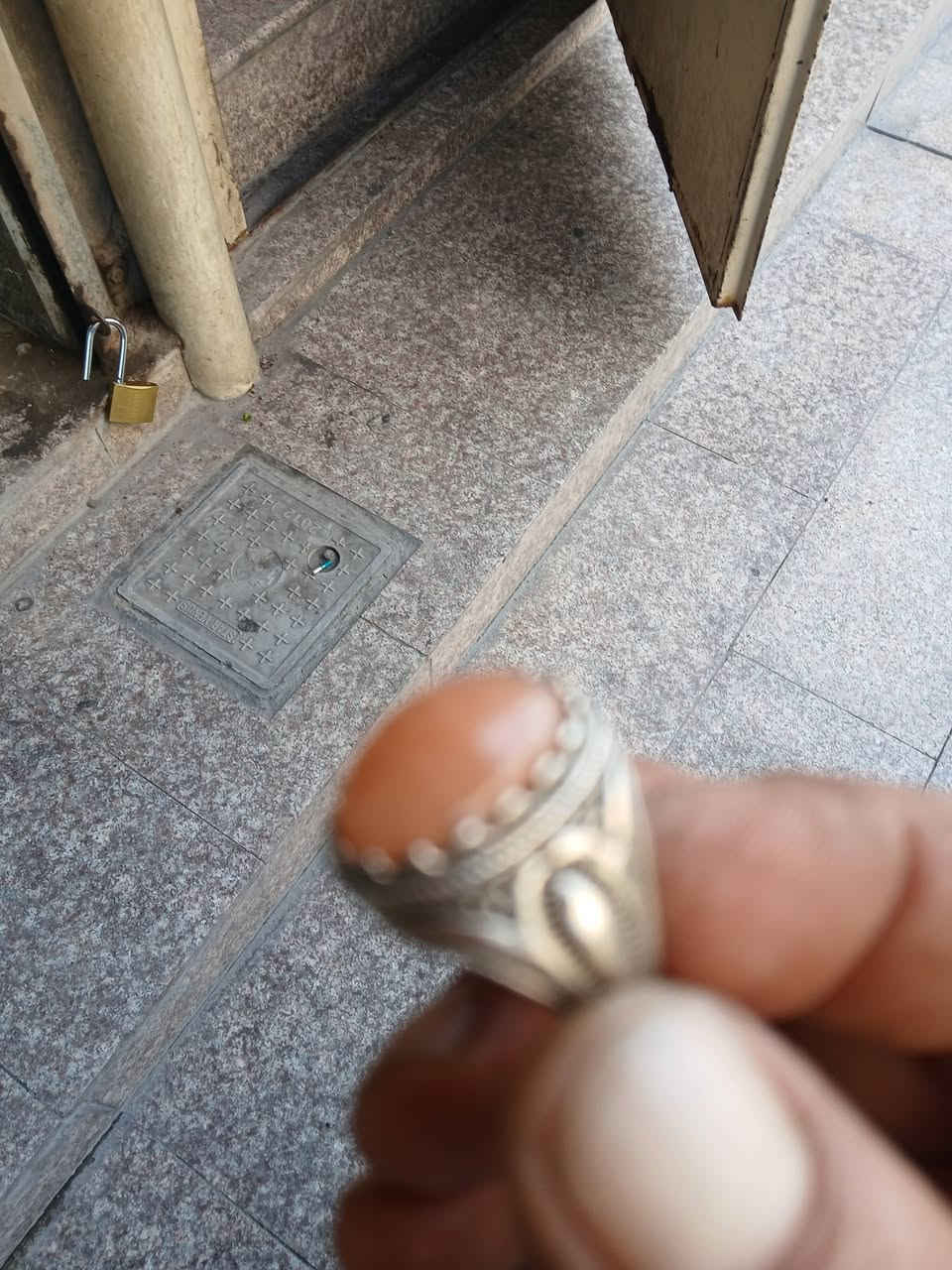 در على ٦٠ عنوان بغداد موبايل ***********
