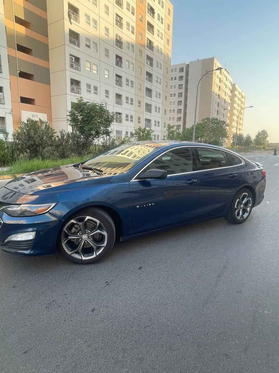السلام عليكم اخوان
للبيع سياره ماليبو 
الموديل 2019 
رقم انكليزي 
حادثها جاملغ وبينيد البنيد مبدل 
محرك 1500 تيربو
كير مكينه كفاله صدر امامي 
خلفي 75%
تشغيل عن بعد 
بصمه تشغيل 
سياره خير من الله 
السعر 95 بيها مجال 
مكان السياره بغداد 
رقم صاحب السياره 
***********
للمعلومات ترهم مراوس مكلف بلنشر
