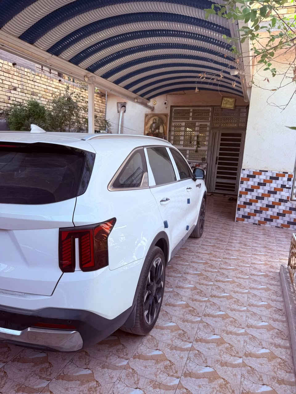 السلام عليكم سورنتو للبيع موديل 25 خليجي كفاله عامه من الشخط رقم بغداد ماشيه 11 ألف فول مواصفات محرك 6  اسعر خاص اعتذر عن المراسله مكان ناصريه سديناويه *********** سيد علي
