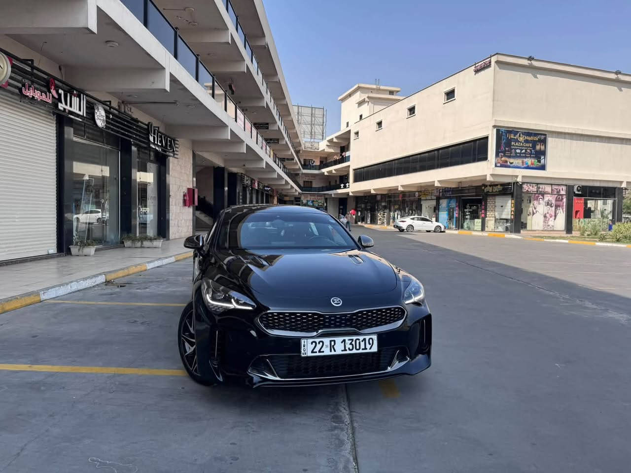 كيا ستنكر موديل 2022 فئه GTLine
سياره نظيفه جدا جاهزه للاخير مابيها اي نقص

فول مواصفات
بنوراما ، تشغيل عن بعد ، كراسي كهرباء ، داخل جلد احمر
تدفئه كشنات ، شاشه كامره تحكمات رادار اوامر صوتيه 
حادثها جدا بسيط وموجود مع تقرير السونار المفصل 

رقم اربيل باسمي تحويل  السعر 169 ورقه فقط
للاتصال *********** مكاني حي الخضراء
