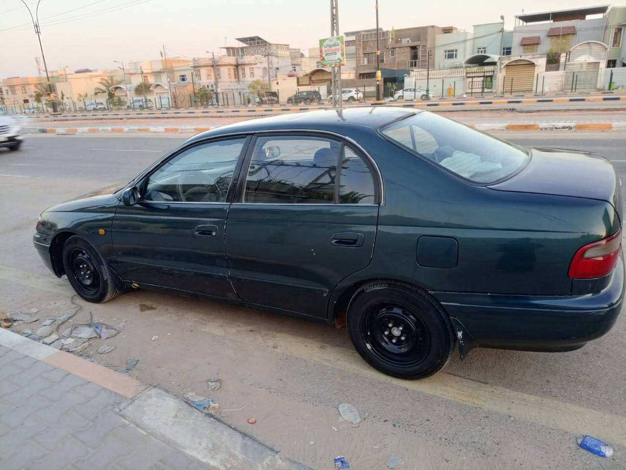 السلام عليكم كرونا نفخ موديل ٩٣ للبيع 
سياره مكينتها هستوني شادها جديده 
عايزها فقط تبريد 
للاستفسار ***********
