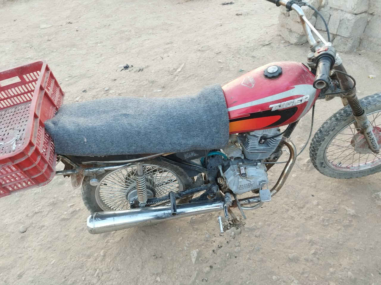 مطار خمسه قير السعر 150 وبي مجال للطيبين***********
