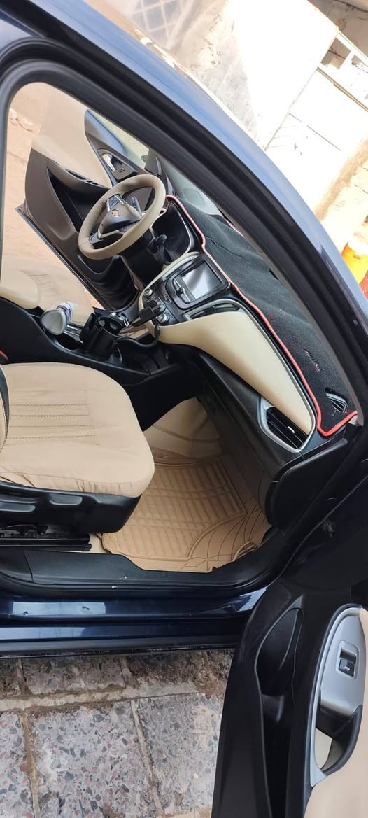 السلام عليكم ربي يحفظكم جميعا ماليبو 2018 LT 1500 آل تي فول مواصفات عدا الفتحه تحكم ستيرن جهتين أربع ابواب بصمه تشغيل بصمه جنطه بصمه شاشة كار بلي بلاد تربط الموبايل وتصفح من الشاشة حادثهه أمريكا فقط دعاميه وبالعراق جاملغ الايمن الكدام بدون اي دواخل وهواي مواصفات بعد للي ميعرف بيهن حدادي 80% اخوان ربي يحفظكم لاتكسرون بحلالي تجي تكلب تقتنع  وتشوف بعينك وبلخير عليك وبأسمنه  السعر 85 وبيهه حك الجيه ***********

