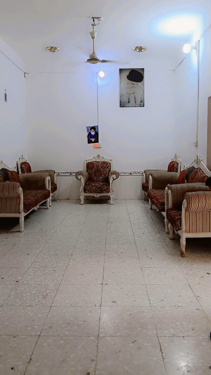 بيت طابو للبيع  المساحه 200 غرفتين صاله ديوانيه مطبخ حمامات عدد 2درج بايات بناء طابوك السعر 140وبيه مجال العنوان  الفتاحيه حي الإمام المهدي قرب مدرسة مصابيح المعرفه الكرفانات
***********
