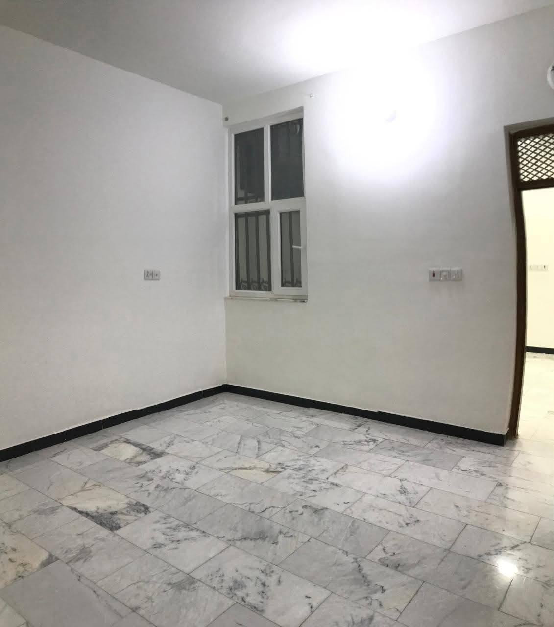 للإيجار • دار سكن • حي الجزائر