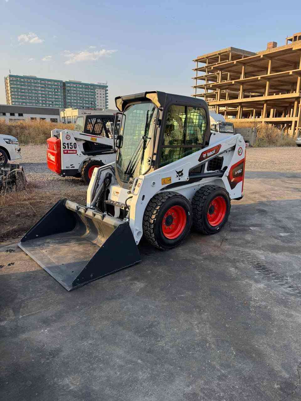 شفل بوبکات للبیع  حجم  s450   مودیل  2014  اصولی رقم سنویە تحویل مباشر  شفل تبرید  مکفول کفالە عامە  سعر  225$ورقە  مابی مجال  مکان اربیل  ***********   واتساب
